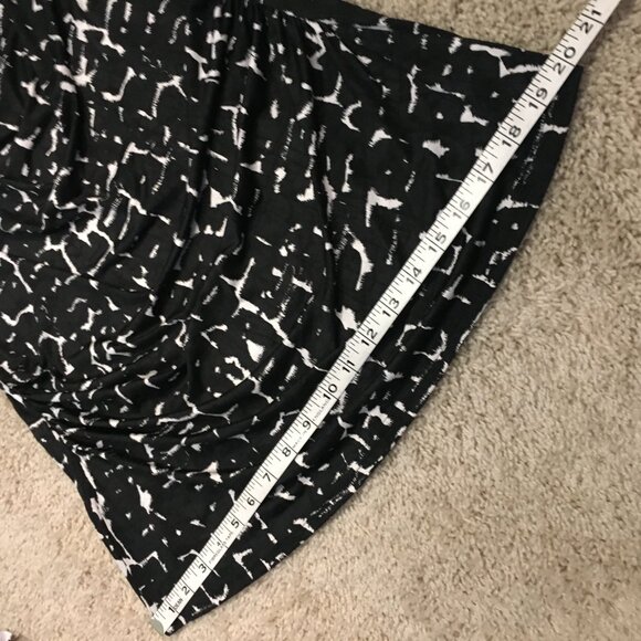 Not Just Pants Ink Blotched Ruched Waist Cowl Neck Tank Top - Picture 13 of 14